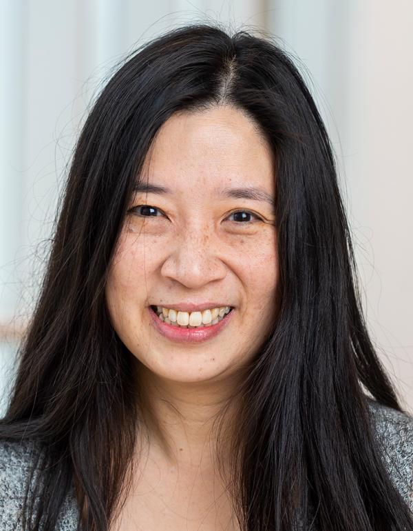 Louisa Wu headshot