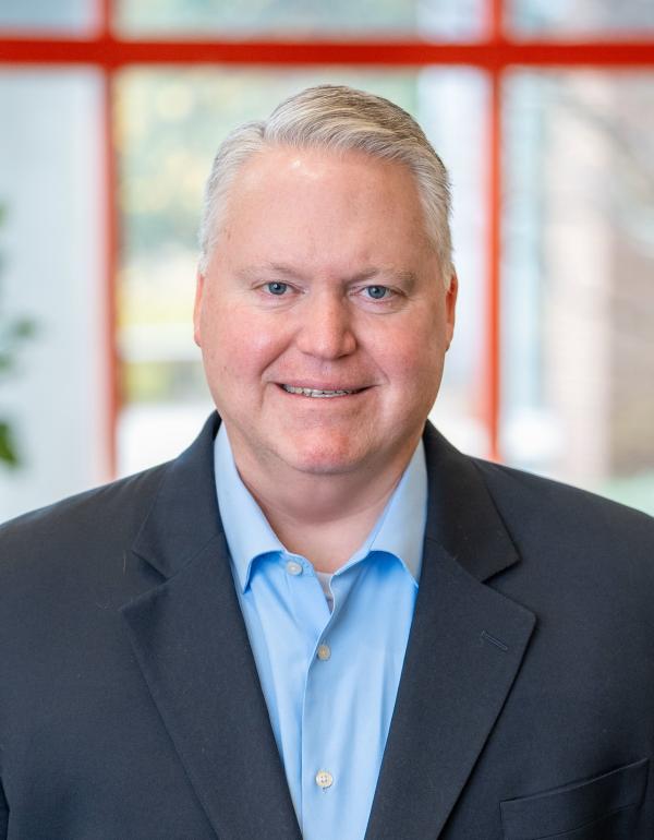 Daniel Nelson headshot