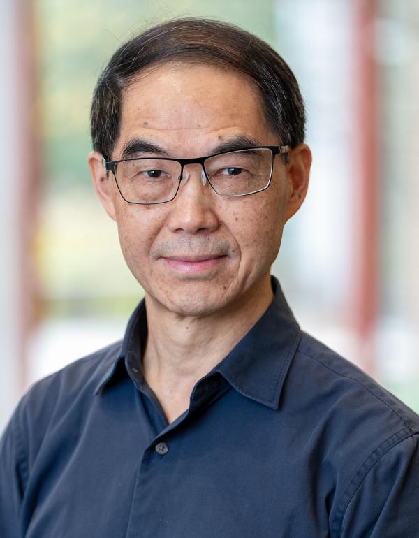 Shunyuan Xiao headshot