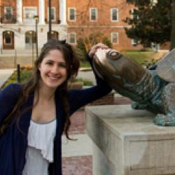 Eva Morgun photo with Testudo statue